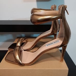 Steve Madden Bronze Partay Heels- size 9.5